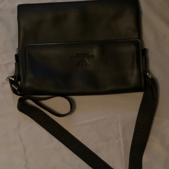 Gorgio Armani messenger bag - Picture 6 of 6